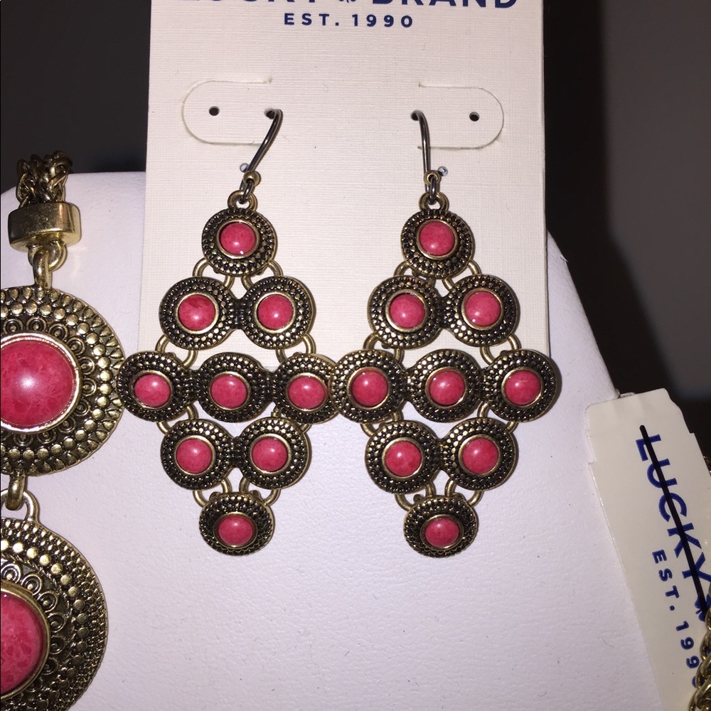 🛑 SOLD 🚨LUCKY BRAND 3 Pc Coral Gold Tone Necklace Bracelet Earrings Set $133 NWT - Picture 7 of 11